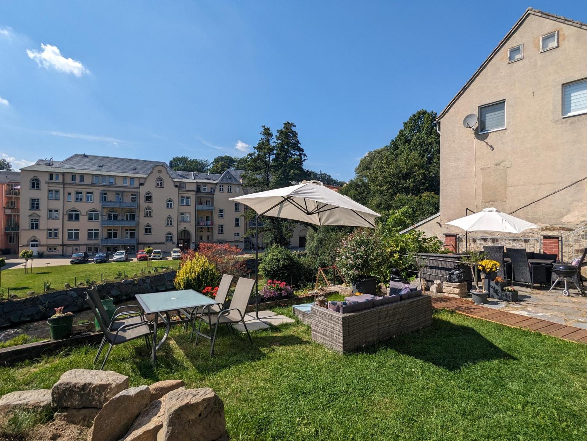 Zi2 - Urlaubsmagie - Whirlpool, Sauna Und Garten Apartamento Sebnitz Exterior foto