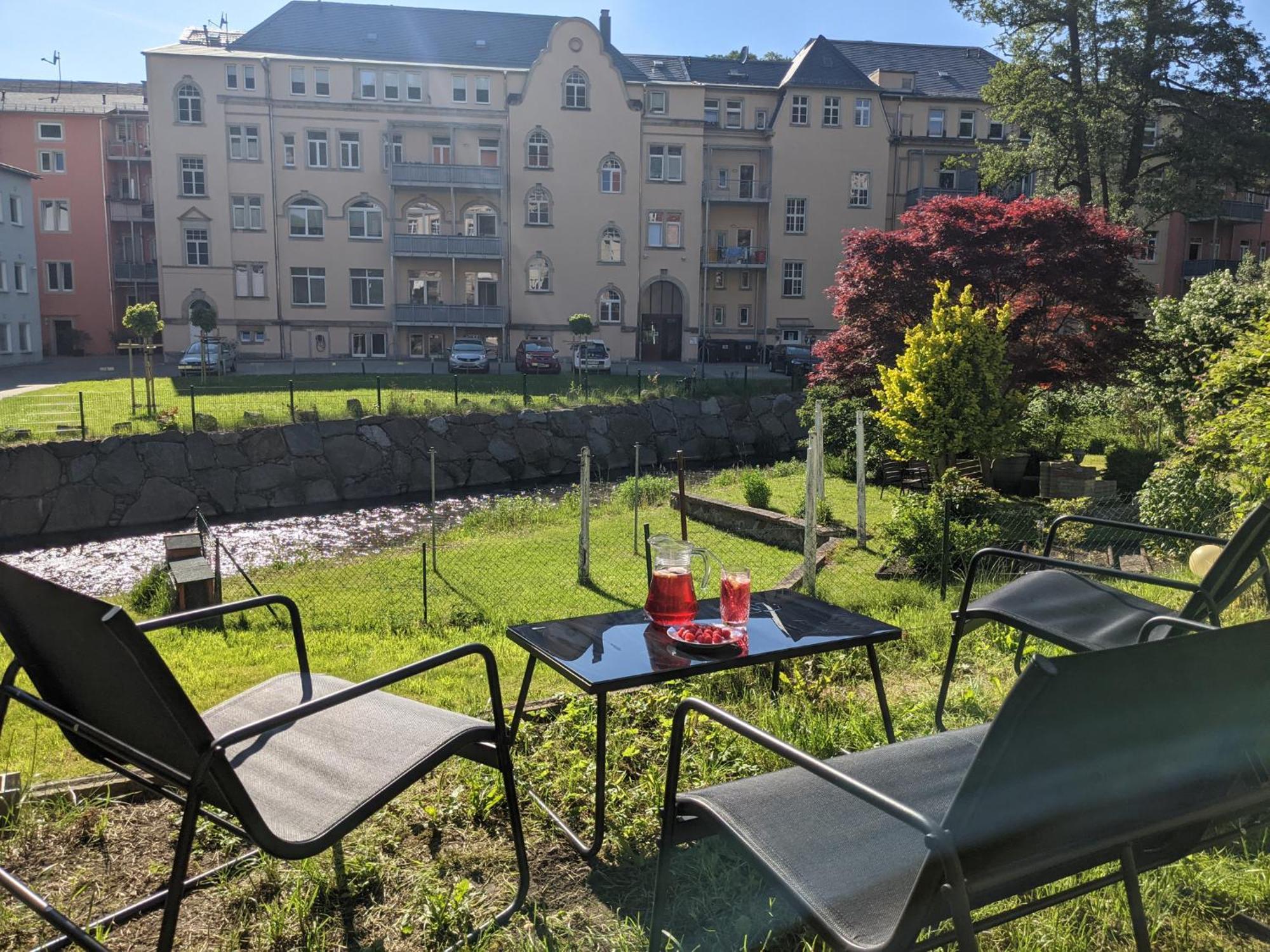 Zi2 - Urlaubsmagie - Whirlpool, Sauna Und Garten Apartamento Sebnitz Exterior foto